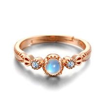Load image into Gallery viewer, Natural Moonstone Vintage Ring
